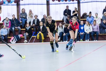 Bild 340 - B-Juniorinnen UHC